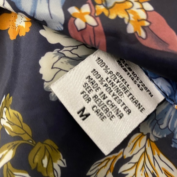 Women’s Jacket - Picture 4 of 4